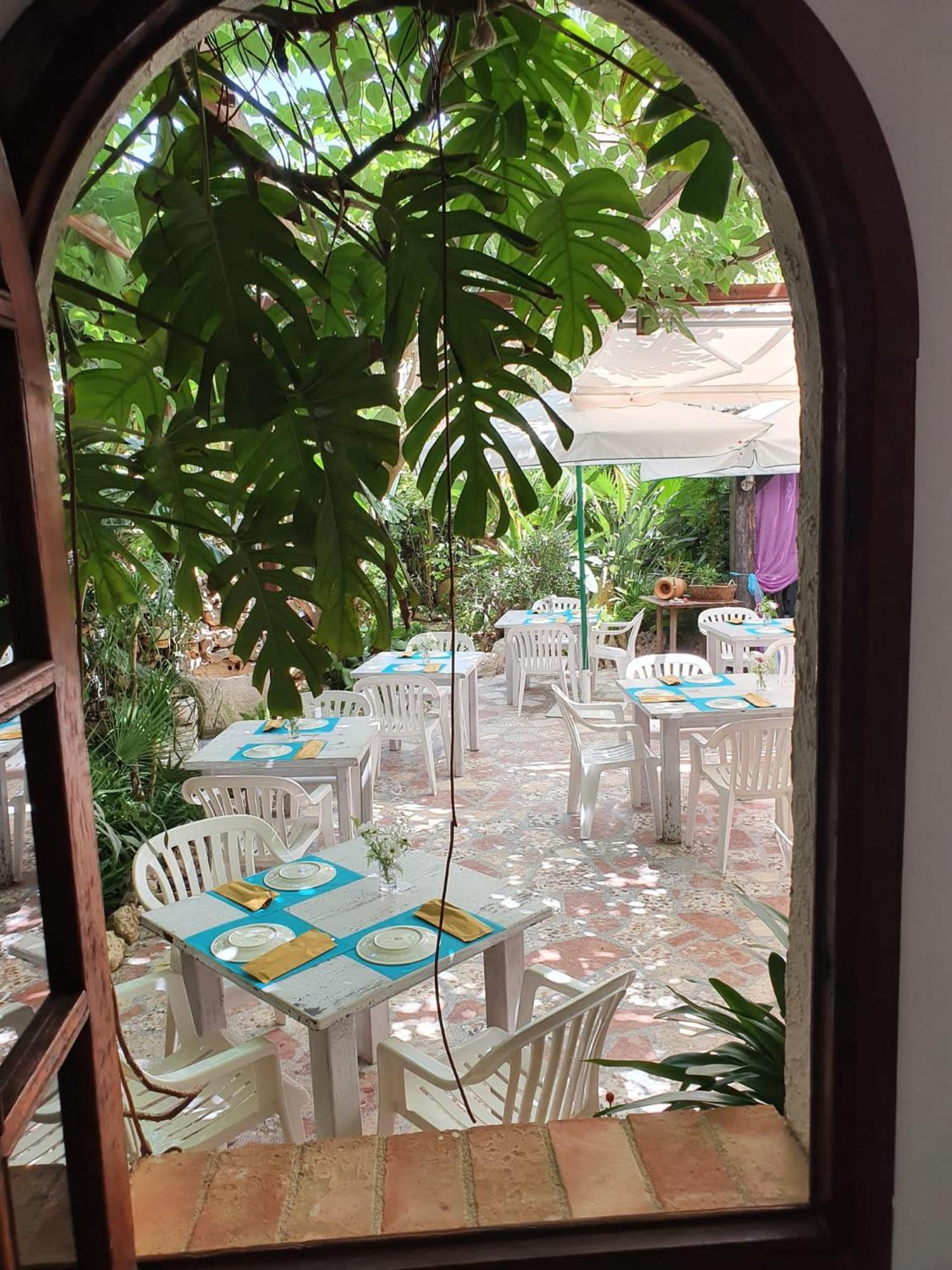 Hostal Mi Campana Denia Exterior foto