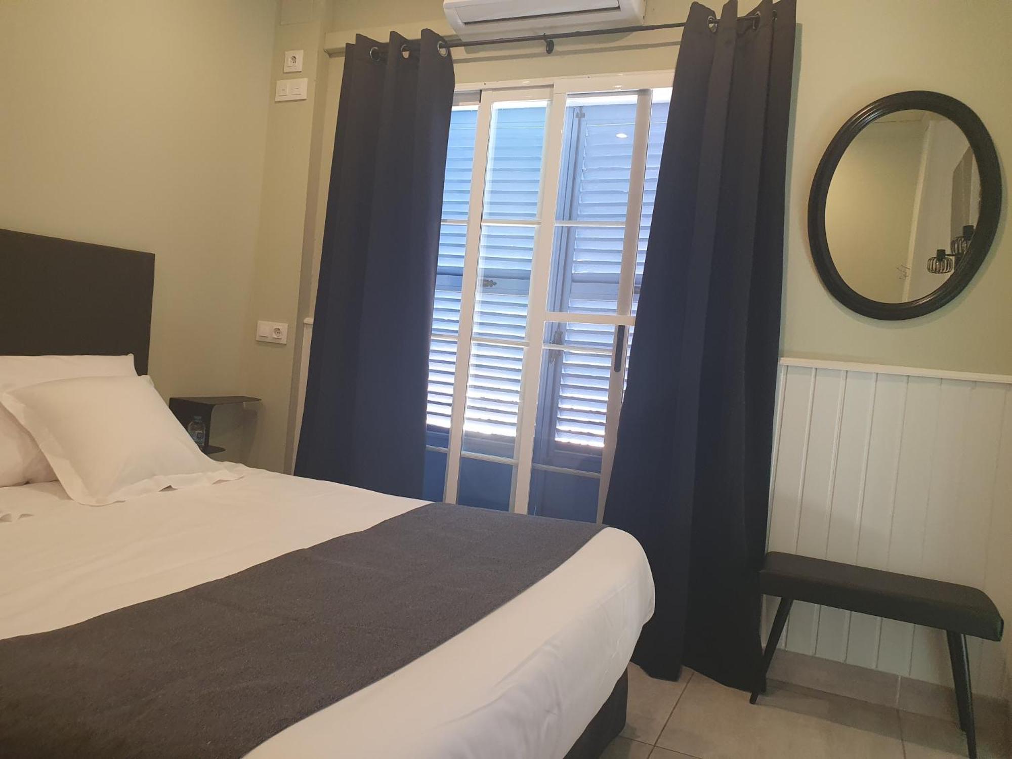 Hostal Mi Campana Denia Exterior foto