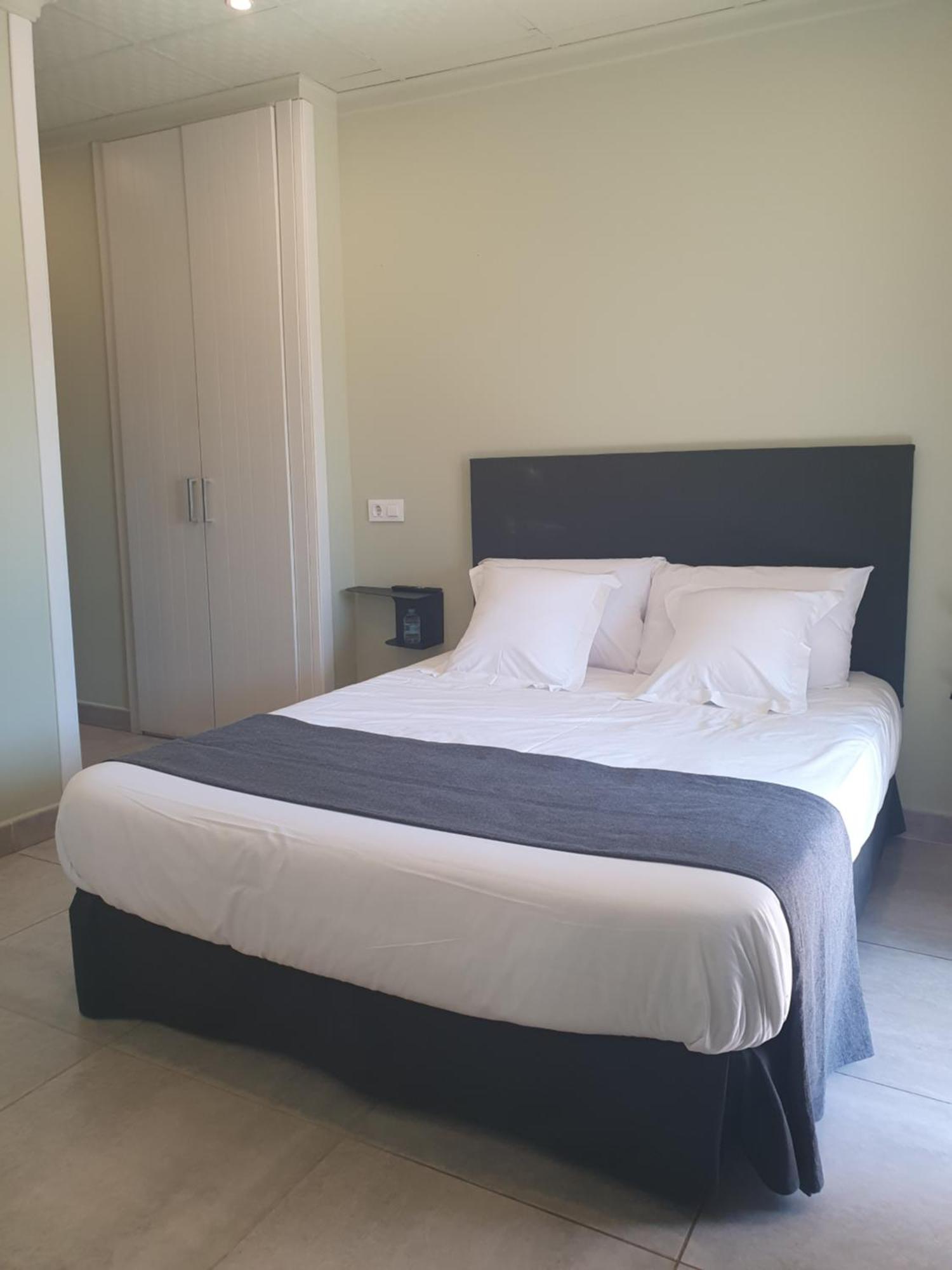 Hostal Mi Campana Denia Exterior foto
